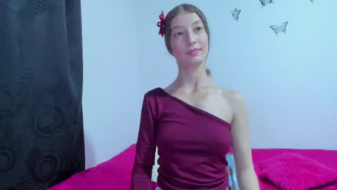  Chloe  online show from 03.06.25