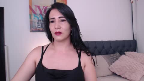 Snapshot of miawilson_1 chatting on 09.30.25 Mia Wilson online show from 09.30.25