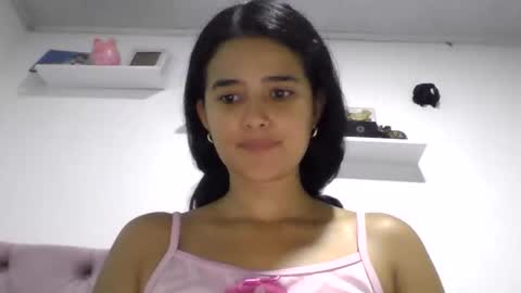 micaelamoreno18 online show from 05.28.26