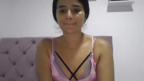 micaelamoreno18 online show from 05.30.26