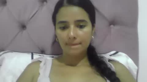 Snapshot of micaelamoreno18 chatting on 05.31.26 micaelamoreno18 online show from 05.31.26