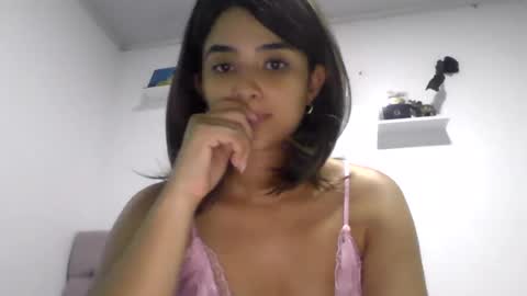 Snapshot of micaelamoreno18 chatting on 07.23.26 micaelamoreno18 online show from 07.23.26