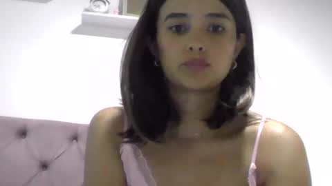 Snapshot of micaelamoreno18 chatting on 07.25.26 micaelamoreno18 online show from 07.25.26