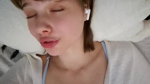 Snapshot of micasulejmanovski chatting on 10.19.25 Luna online show from 10.19.25