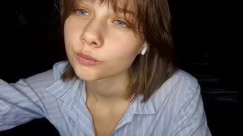 Snapshot of micasulejmanovski chatting on 10.24.25 Luna online show from 10.24.25