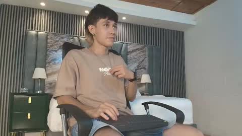 Michael online show from 01.08.26