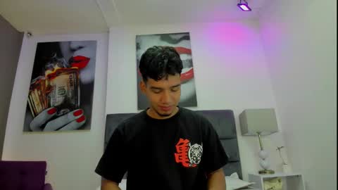 Snapshot of michael__ross chatting on 01.08.26 Michael Ross online show from 01.08.26