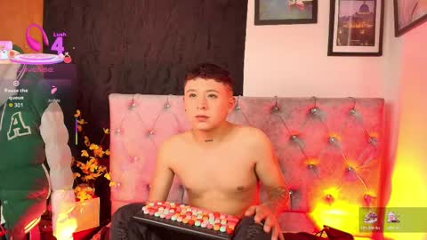 michael_lopez_1 online show from 12.19.25