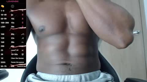 michael_thomsom online show from 10.04.25