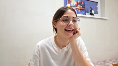 Snapshot of michaelehain chatting on 10.25.25 Chloe online show from 10.25.25