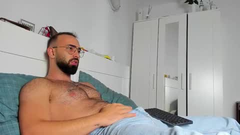 MichaelEvansx online show from 09.22.25