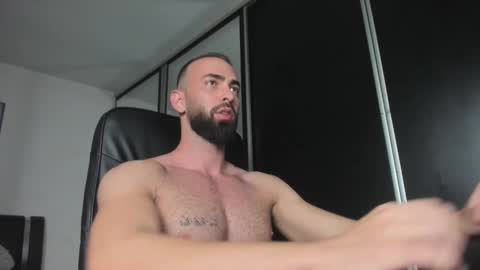 MichaelEvansx online show from 10.20.25