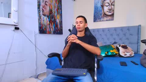 michaell_bellk_ online show from 09.08.25