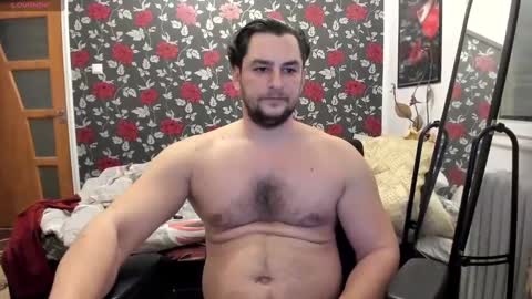 Snapshot of michaelragnar90 chatting on 01.14.25 michaelragnar90 online show from 01.14.25