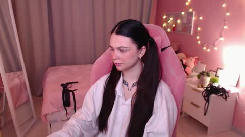 Kate online show from 12.05.25