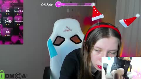 Snapshot of michele_mack chatting on 12.24.24 michele_mack online show from 12.24.24