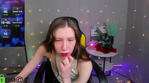 Snapshot of michele_mack chatting on 01.09.25 michele_mack online show from 01.09.25