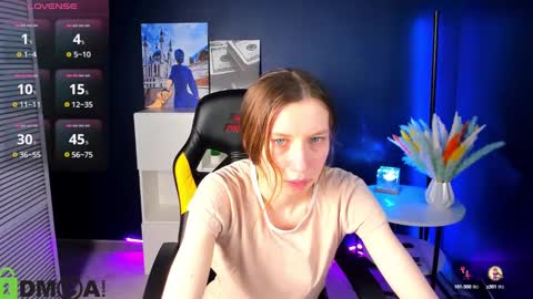 Snapshot of michele_mack chatting on 02.27.25 michele_mack online show from 02.27.25