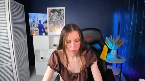 Snapshot of michele_mack chatting on 03.10.25 michele_mack online show from 03.10.25