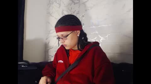 Snapshot of michell_rs chatting on 09.15.25 michell_rs online show from 09.15.25
