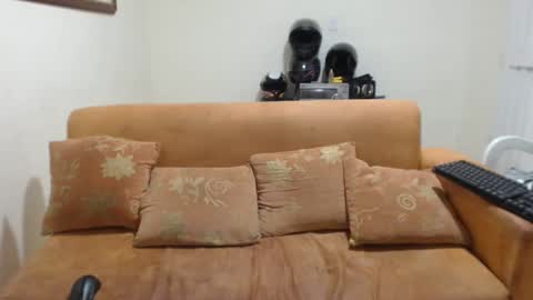 michelle_allen0104 online show from 02.26.25