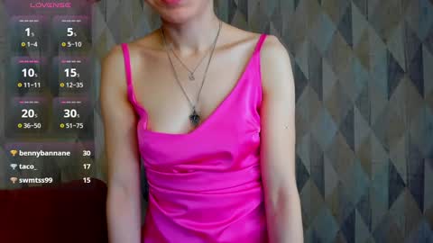 Snapshot of michelle_blond chatting on 01.18.25 michelle_blond online show from 01.18.25