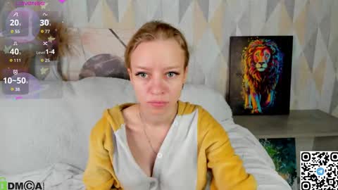 Snapshot of michelle_blond chatting on 09.09.25 michelle_blond online show from 09.09.25