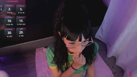 michelle_cutee_ online show from 10.22.25