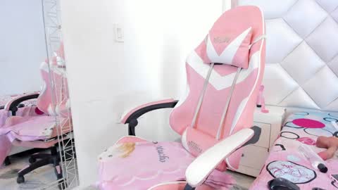 michelleblair1 online show from 04.10.26