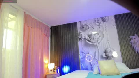 michellepreston_ online show from 04.06.26