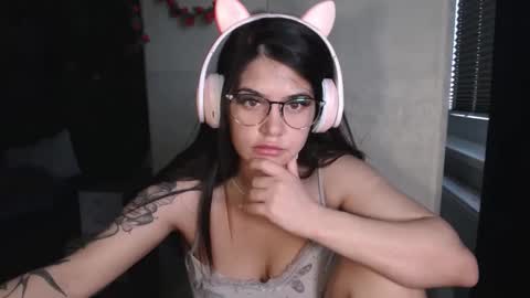 michellerossee online show from 09.22.25