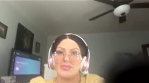 Urbaybee23 online show from 02.06.26