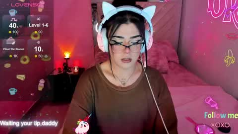 Snapshot of michellevanss22 chatting on 04.17.26 online show from 04.17.26