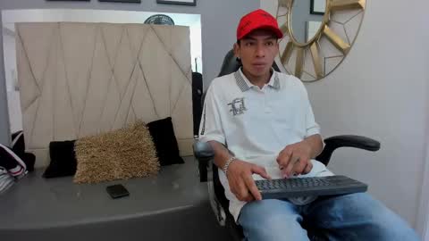 mickey online show from 09.21.25