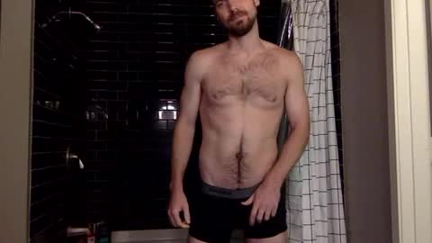 Snapshot of mickey_mic chatting on 09.25.25 mickey_mic online show from 09.25.25