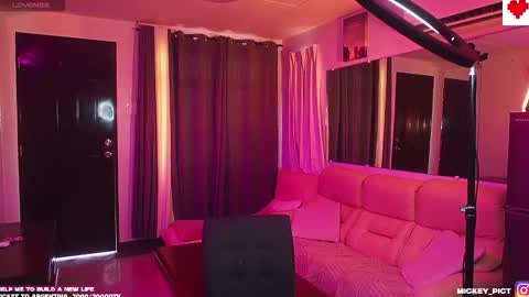 Mickey online show from 10.18.25