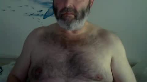 Snapshot of midhir chatting on 01.20.25 kike online show from 01.20.25