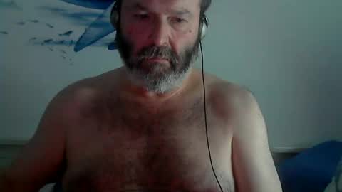 Snapshot of midhir chatting on 01.30.25 kike online show from 01.30.25