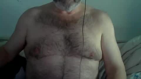 Snapshot of midhir chatting on 02.08.25 kike online show from 02.08.25