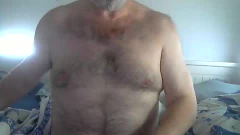 Snapshot of midhir chatting on 09.16.25 kike online show from 09.16.25