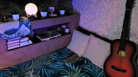 Max online show from 09.21.25