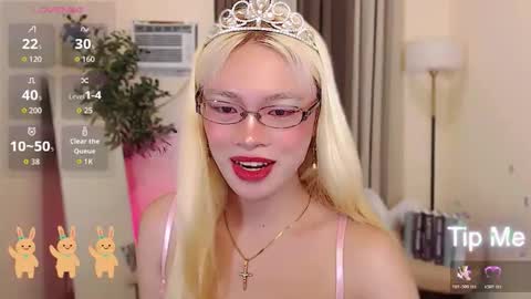 Marie Antoinette online show from 05.18.26