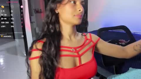 Snapshot of midnight_vk chatting on 03.08.25 VanyaKlaus online show from 03.08.25