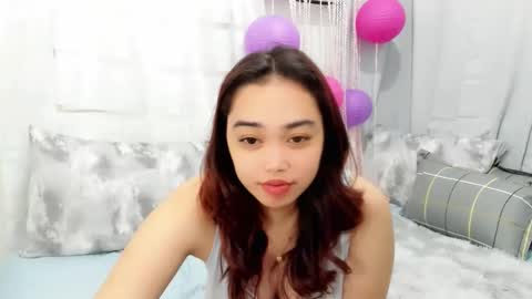 Snapshot of midnightbunny_ chatting on 09.19.25 Bunny 3 online show from 09.19.25