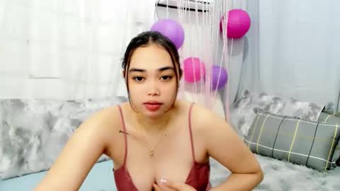 Snapshot of midnightbunny_ chatting on 09.26.25 Bunny 3 online show from 09.26.25