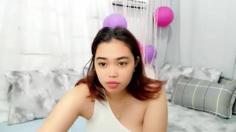 Snapshot of midnightbunny_ chatting on 09.26.25 Bunny 3 online show from 09.26.25