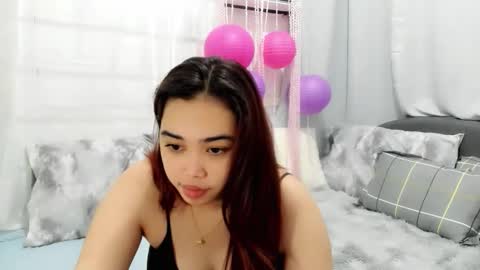 Snapshot of midnightbunny_ chatting on 10.07.25 Bunny 3 online show from 10.07.25