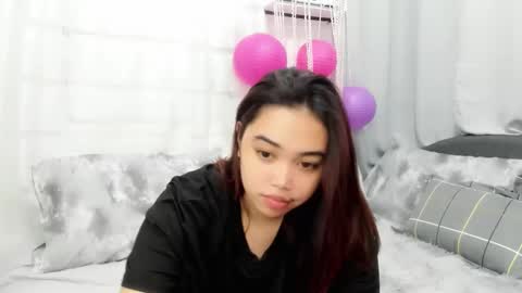 Snapshot of midnightbunny_ chatting on 10.15.25 Bunny 3 online show from 10.15.25