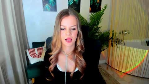 midnighteaura online show from 04.08.26