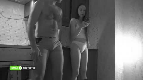 midnightsnowflakes online show from 01.06.26